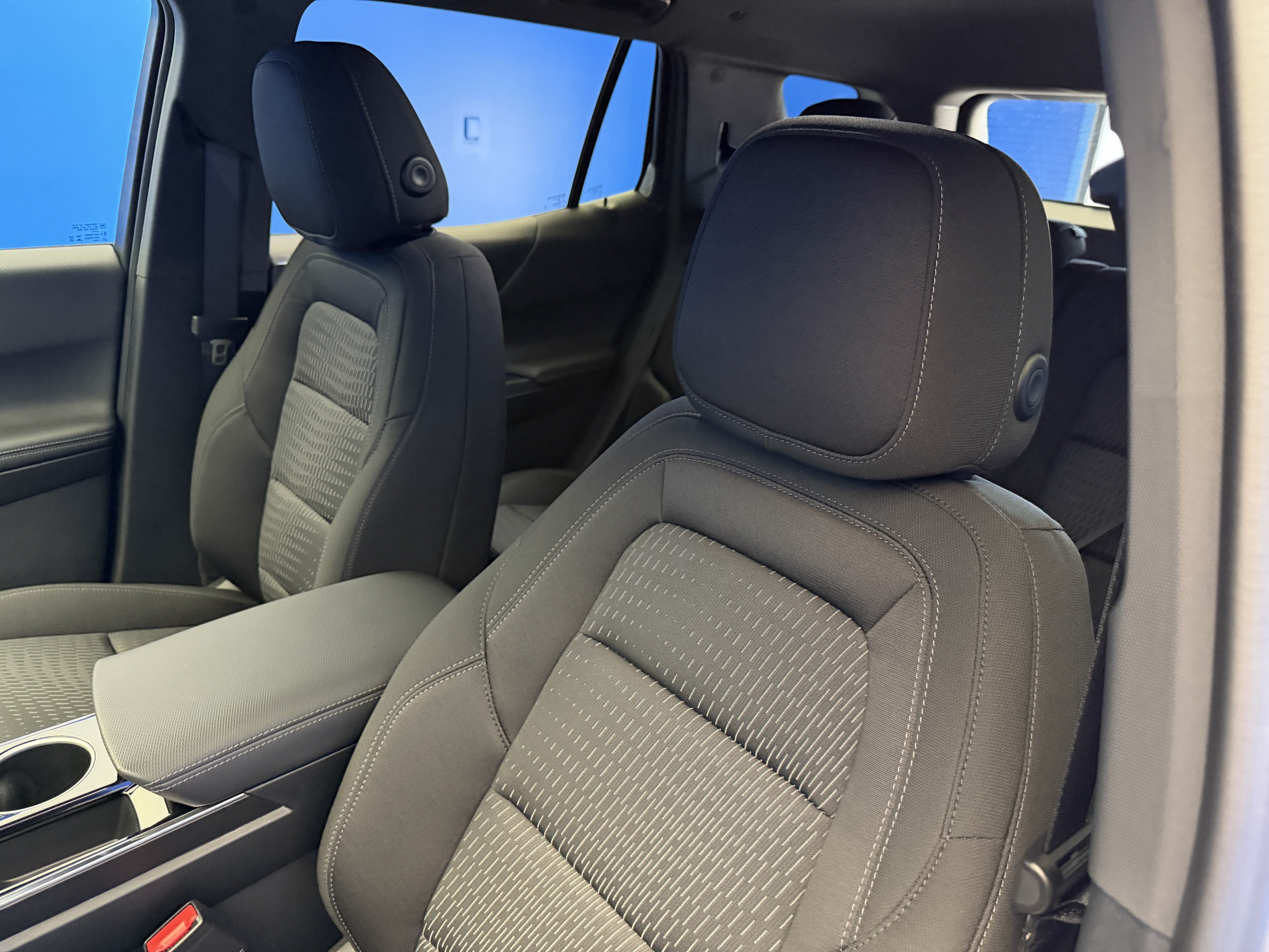 2027 Chevrolet Equinox LT - Photo 12