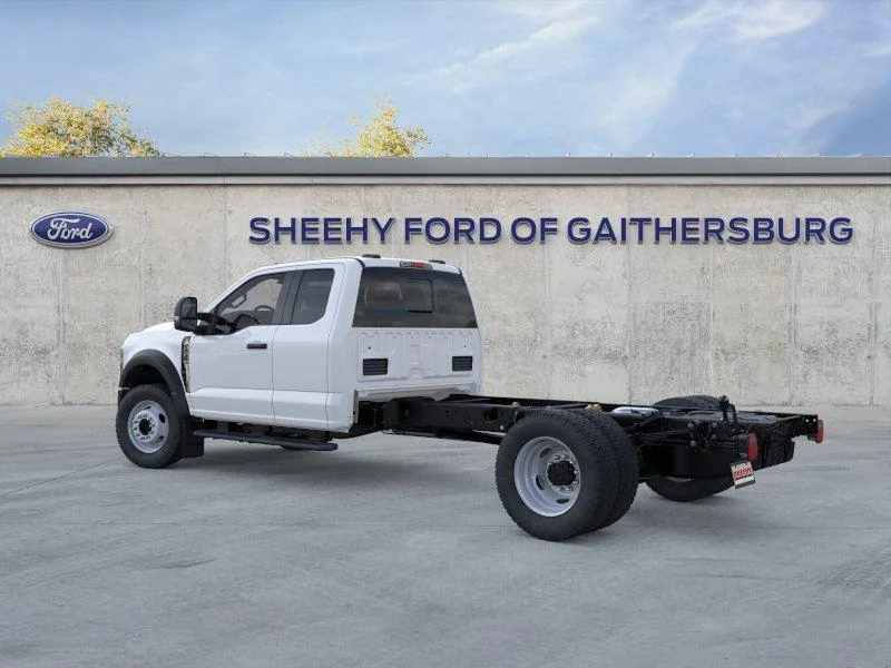 New 2026 Oxford White Ford XL image 5
