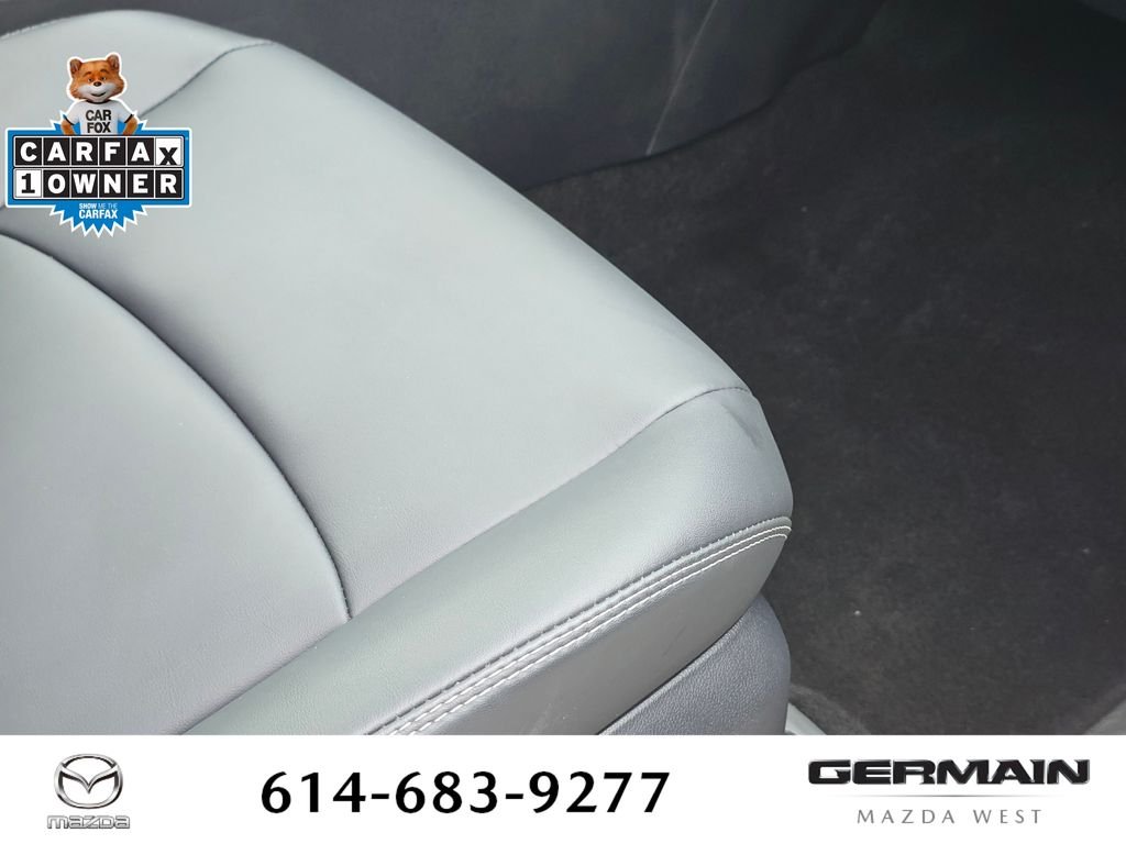 Used 2025 Beige Toyota XLE Premium image 29