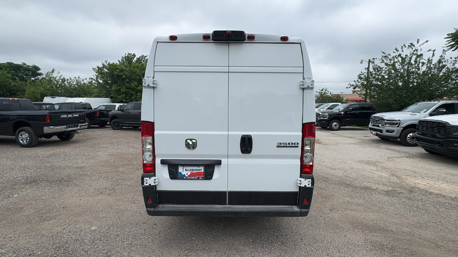 New 2026 Bright White Clear-Coat Exterior Paint RAM Tradesman image 6