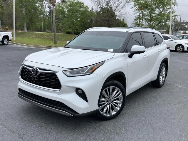 2024 Toyota Highlander Platinum