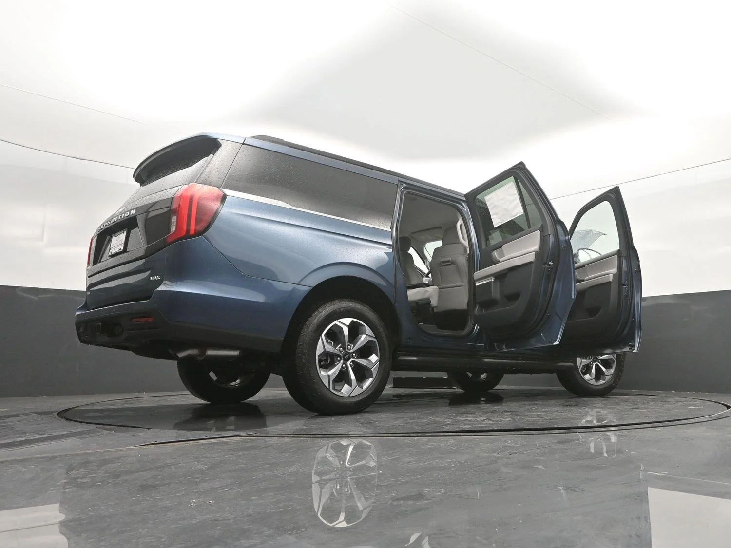New 2027 Nocturnal Blue Metallic Ford MAX Active image 49