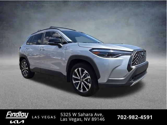 Used 2025 Silver Toyota XLE image 3