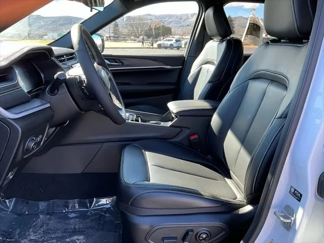 2025 Jeep Grand Cherokee Limited - Photo 13