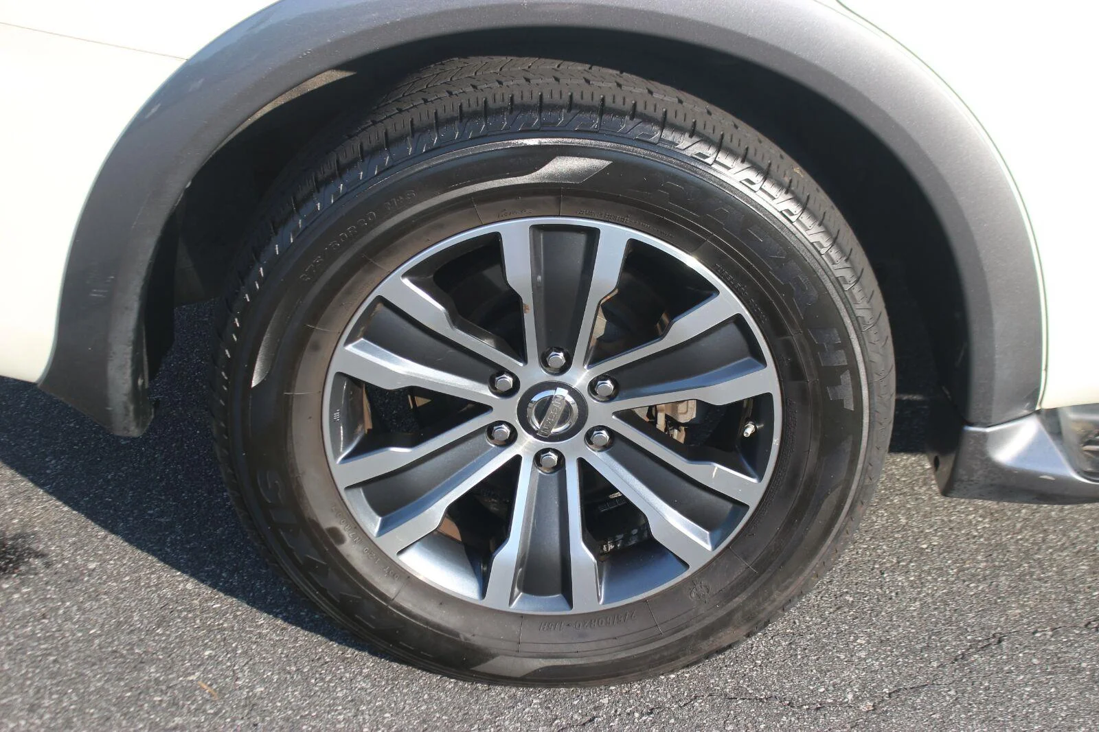 Used 2019 White Nissan SL image 41