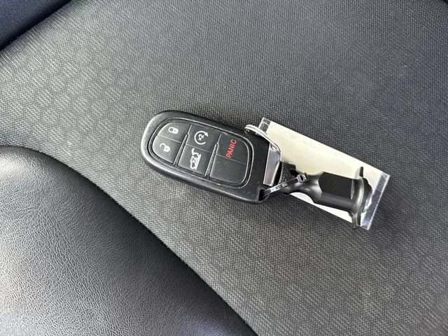 Used 2019 Velvet Red Pearlcoat Jeep Latitude Plus image 28