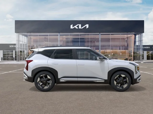 New 2027 White Kia EX image 7
