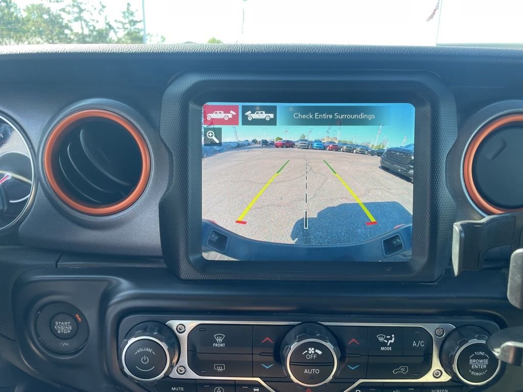 Used 2021 Gray Jeep Mojave image 27