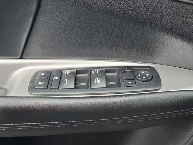 Used 2018 Gray Dodge SE image 29