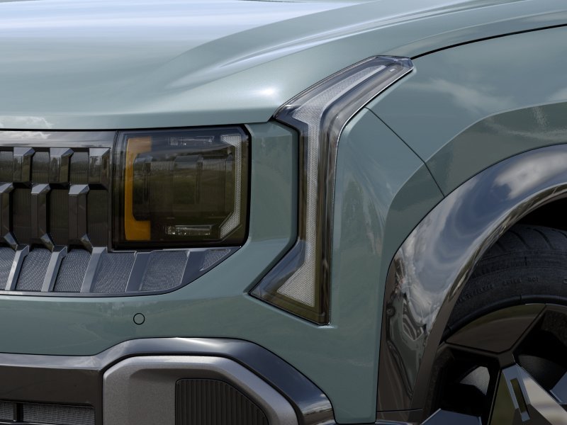 New 2027 Iceberg Green Kia X-Line S image 10