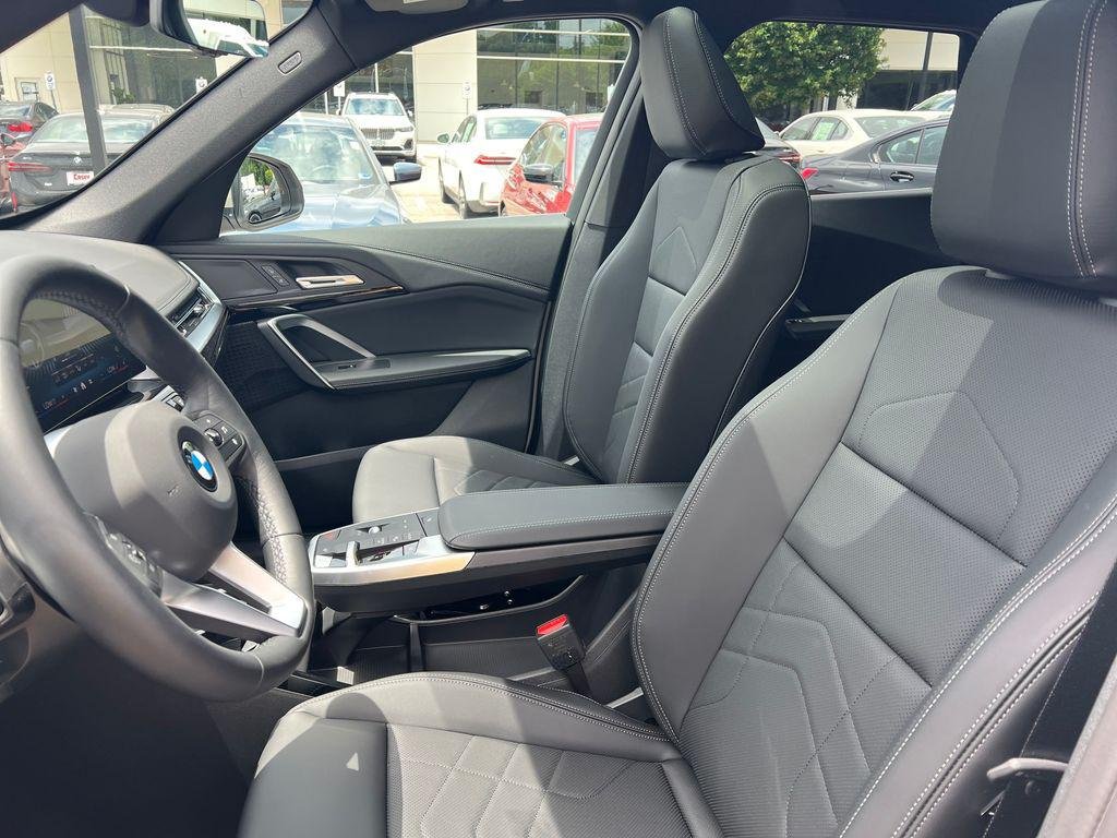 New 2026 Dune Grey Metallic BMW xDrive28i image 3