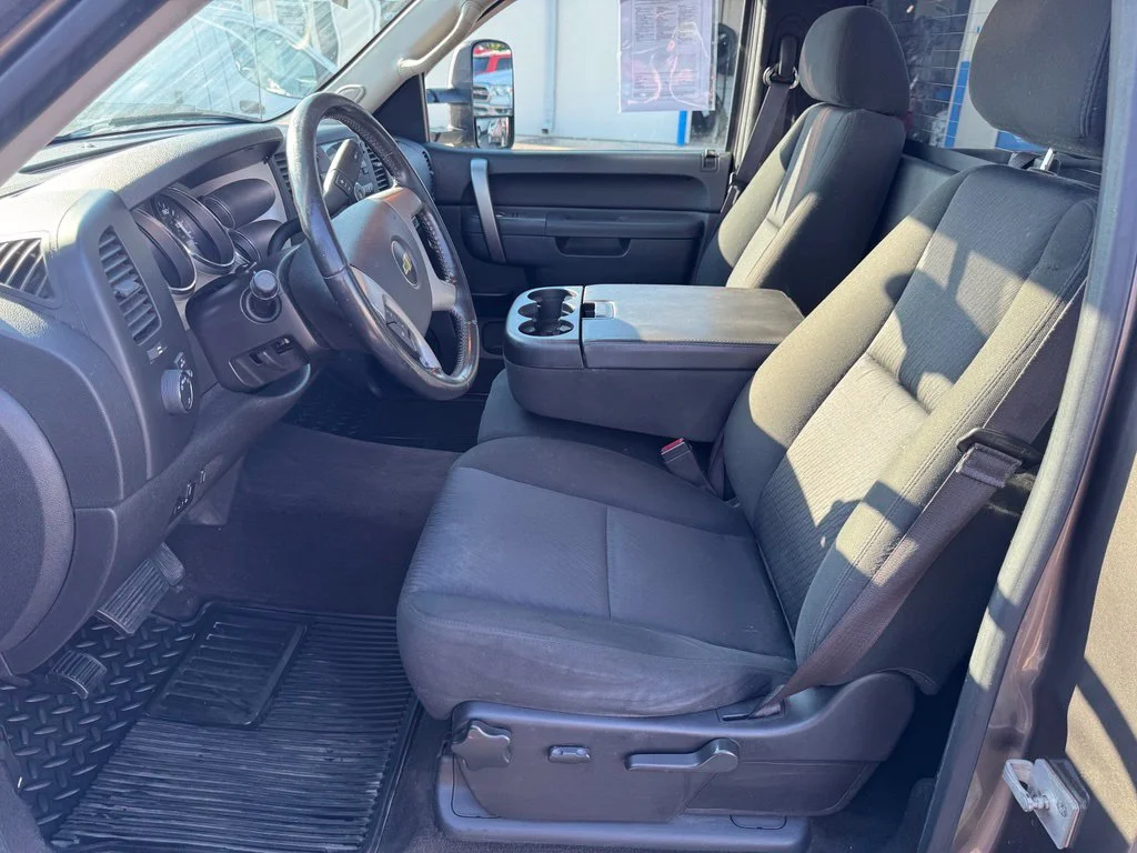 Used 2013 Gray Chevrolet LT image 11