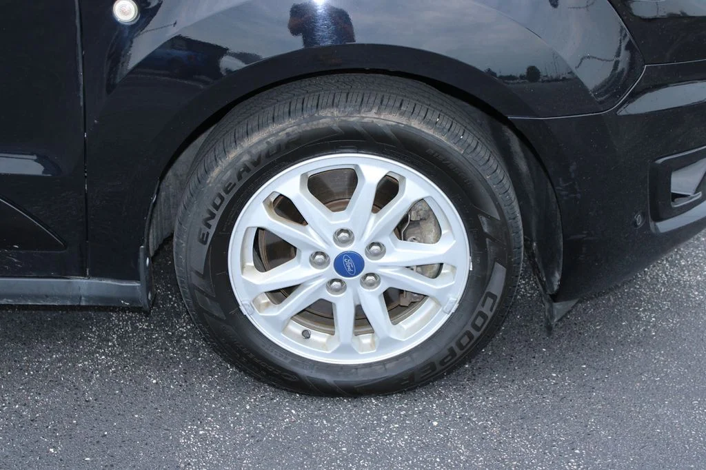 Used 2022 Black Metallic Ford XLT image 14