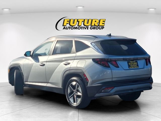 Used 2025 Silver Hyundai SEL image 6