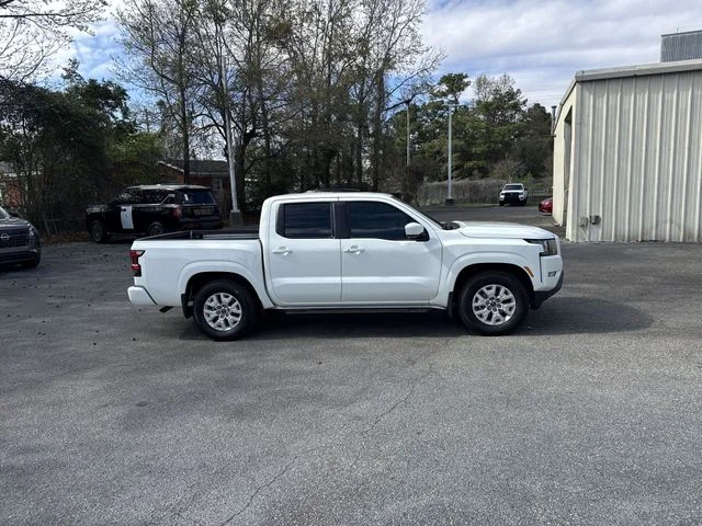 Used 2024 White Nissan SV image 4