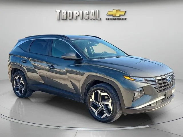 Used 2024 Gray Hyundai SEL image 4