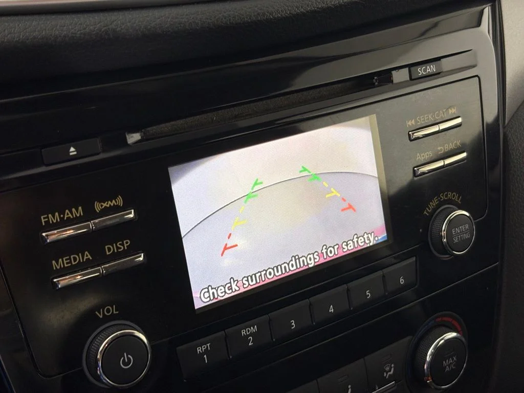 Used 2016 Red Nissan S image 24