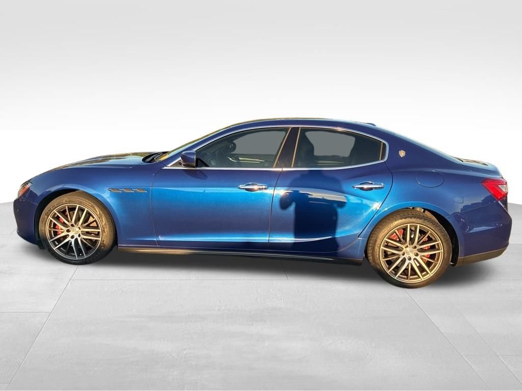 2017 Maserati Ghibli S photo 2