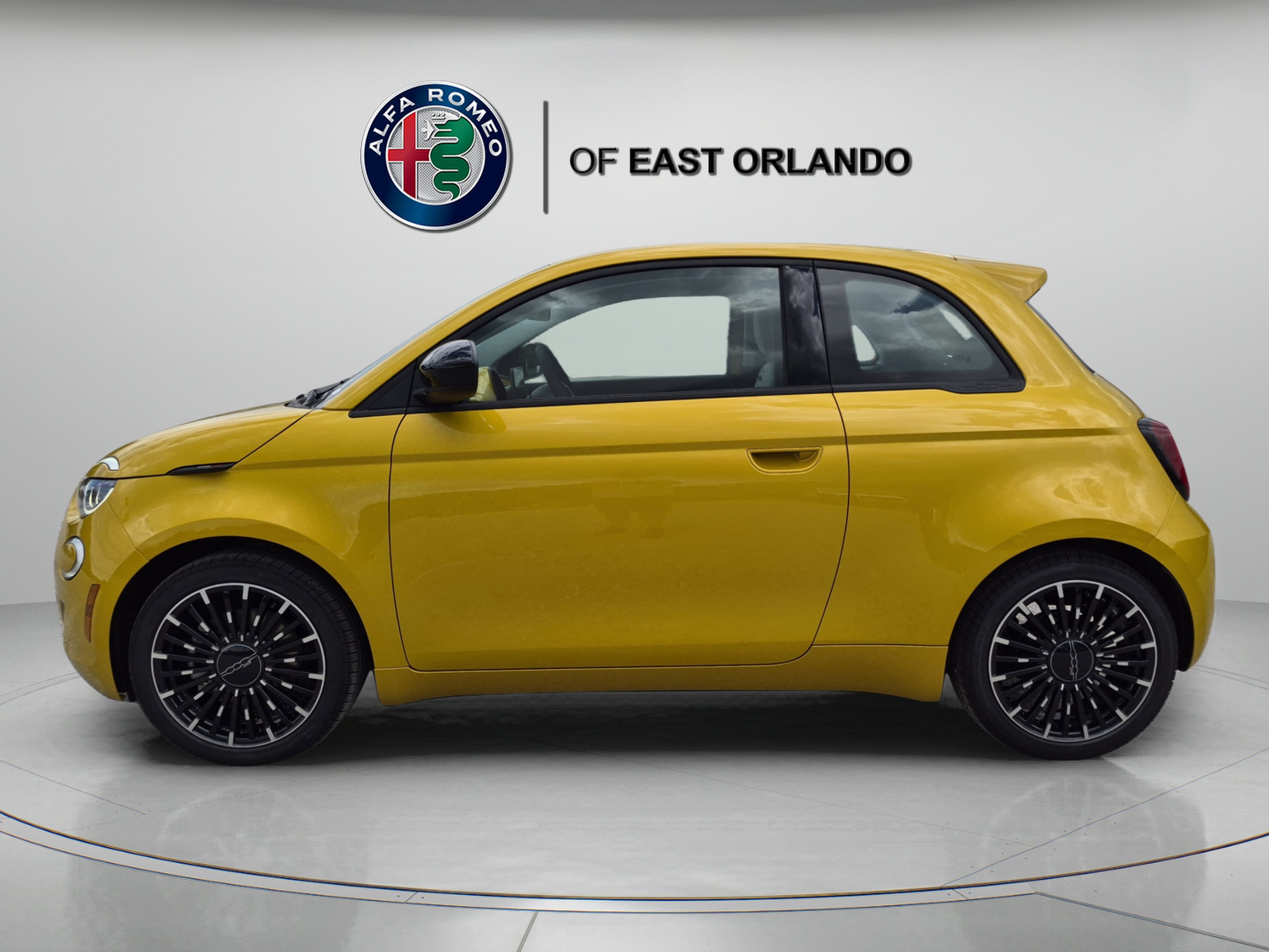 New 2026 Miami Sunset Exterior Paint FIAT  image 4
