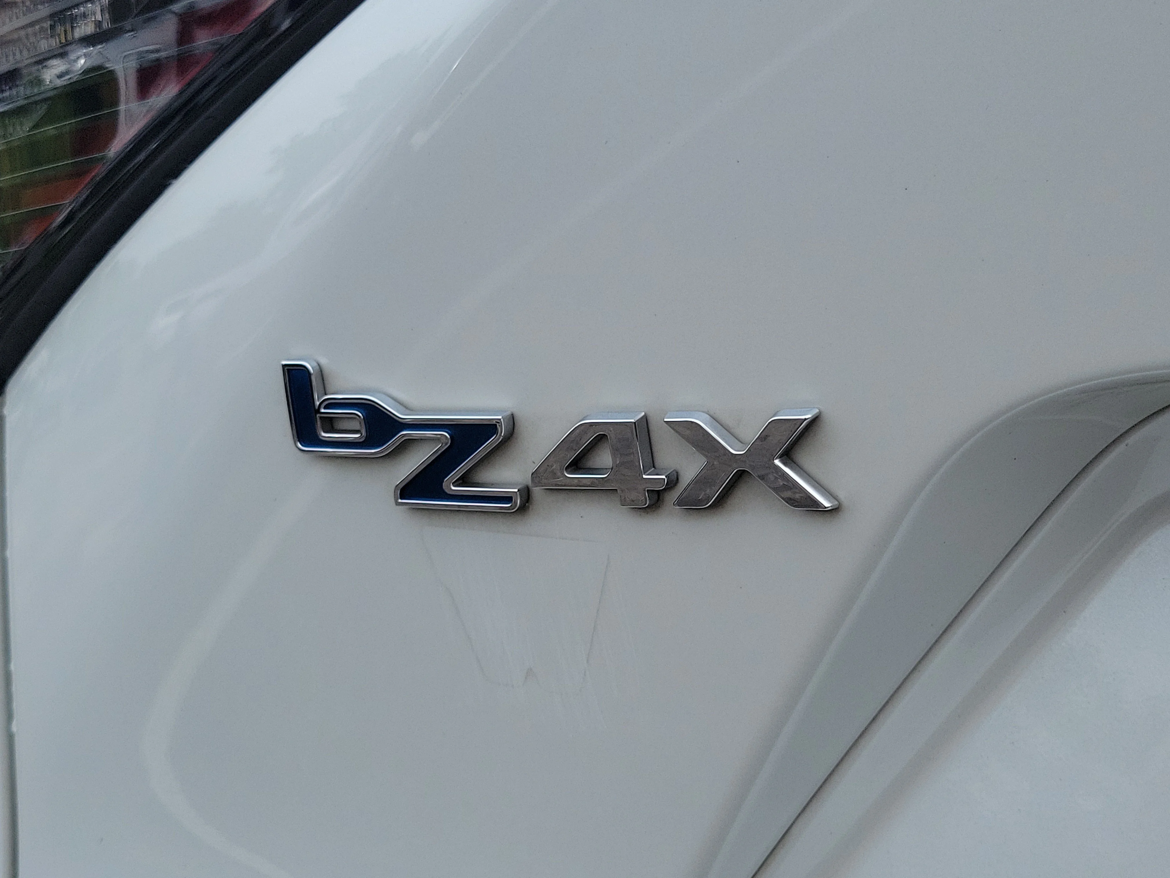 Certified Used 2023 WHITE Toyota Limited image 6