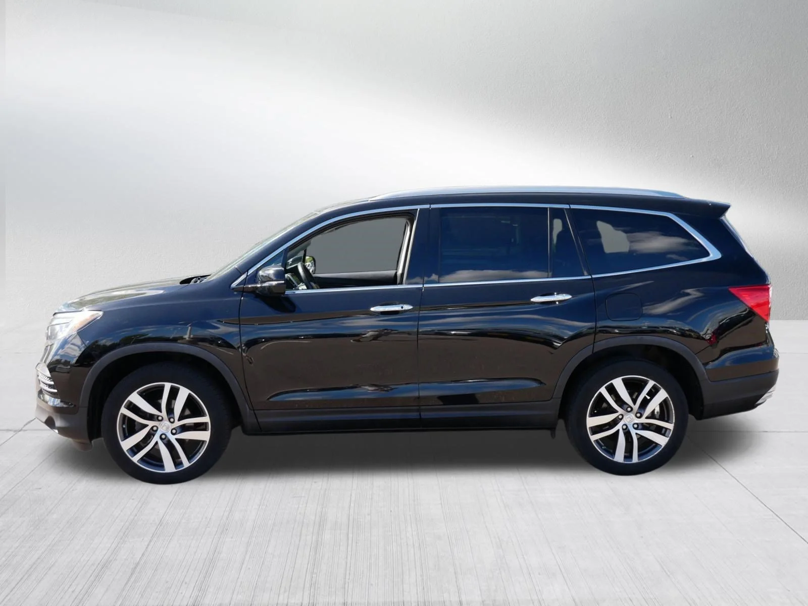2018 Honda Pilot Touring - Photo 4