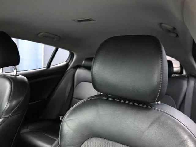 Used 2019 Black Kia Base image 16