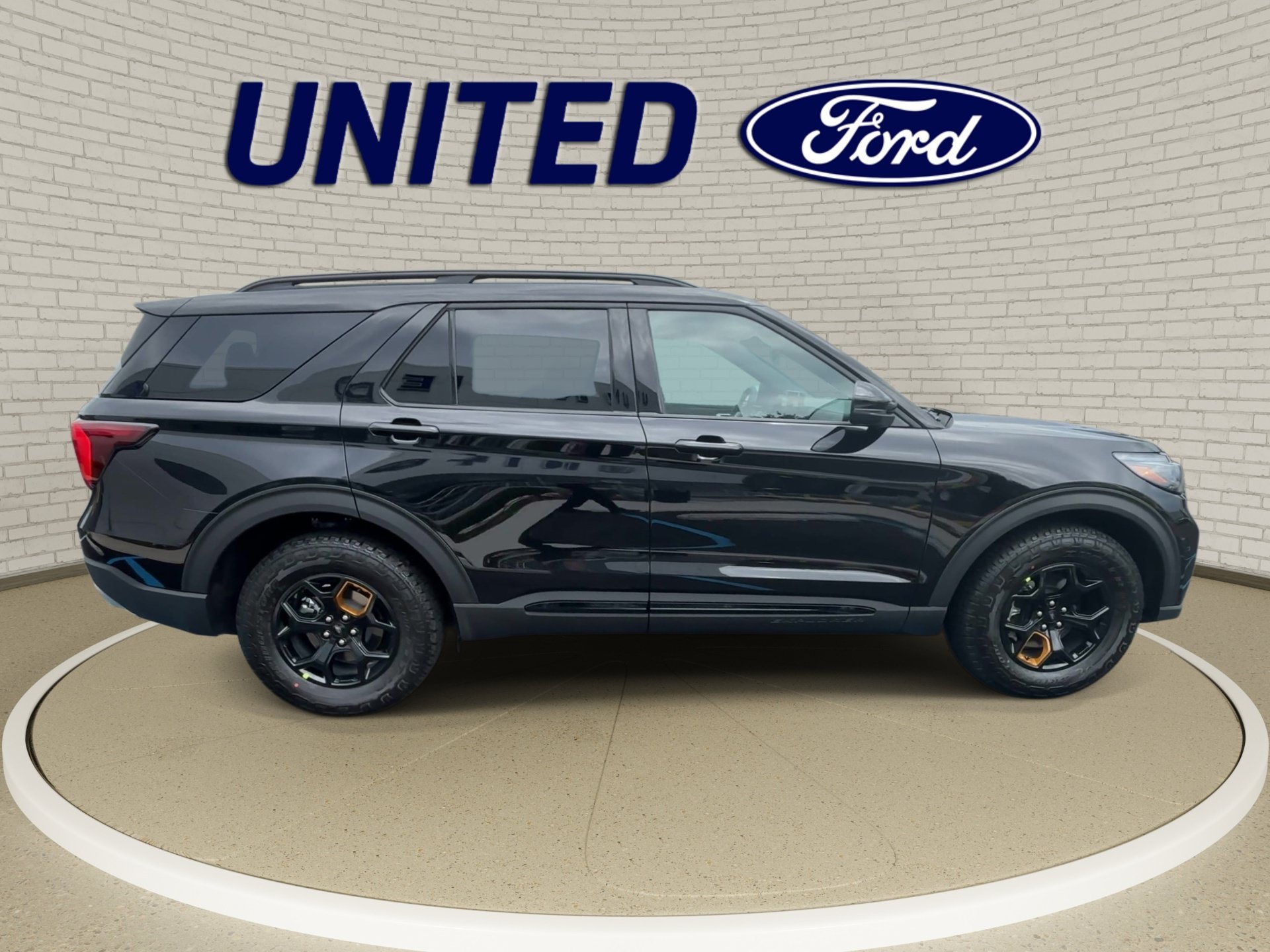 New 2026 Agate Black Metallic Ford Tremor® image 9