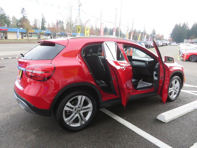 Used 2020 Jupiter Red Mercedes-Benz GLA 250 image 8