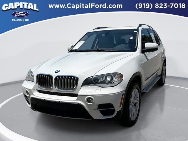 Used 2013 White BMW xDrive35i image 1