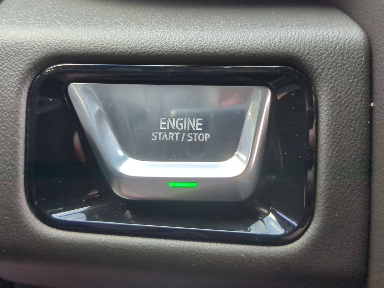 New 2026 Onyx Black GMC AT4 image 17