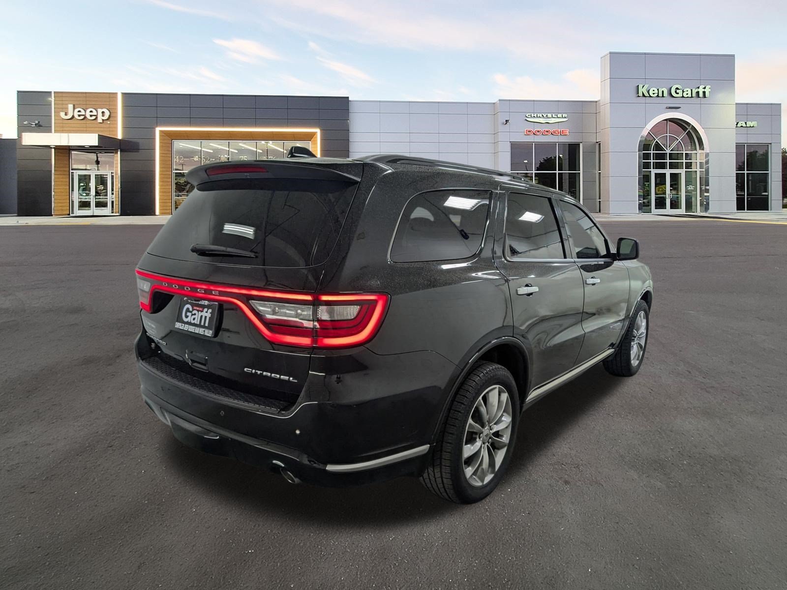 Used 2022 DB Black Clearcoat Dodge Citadel image 4