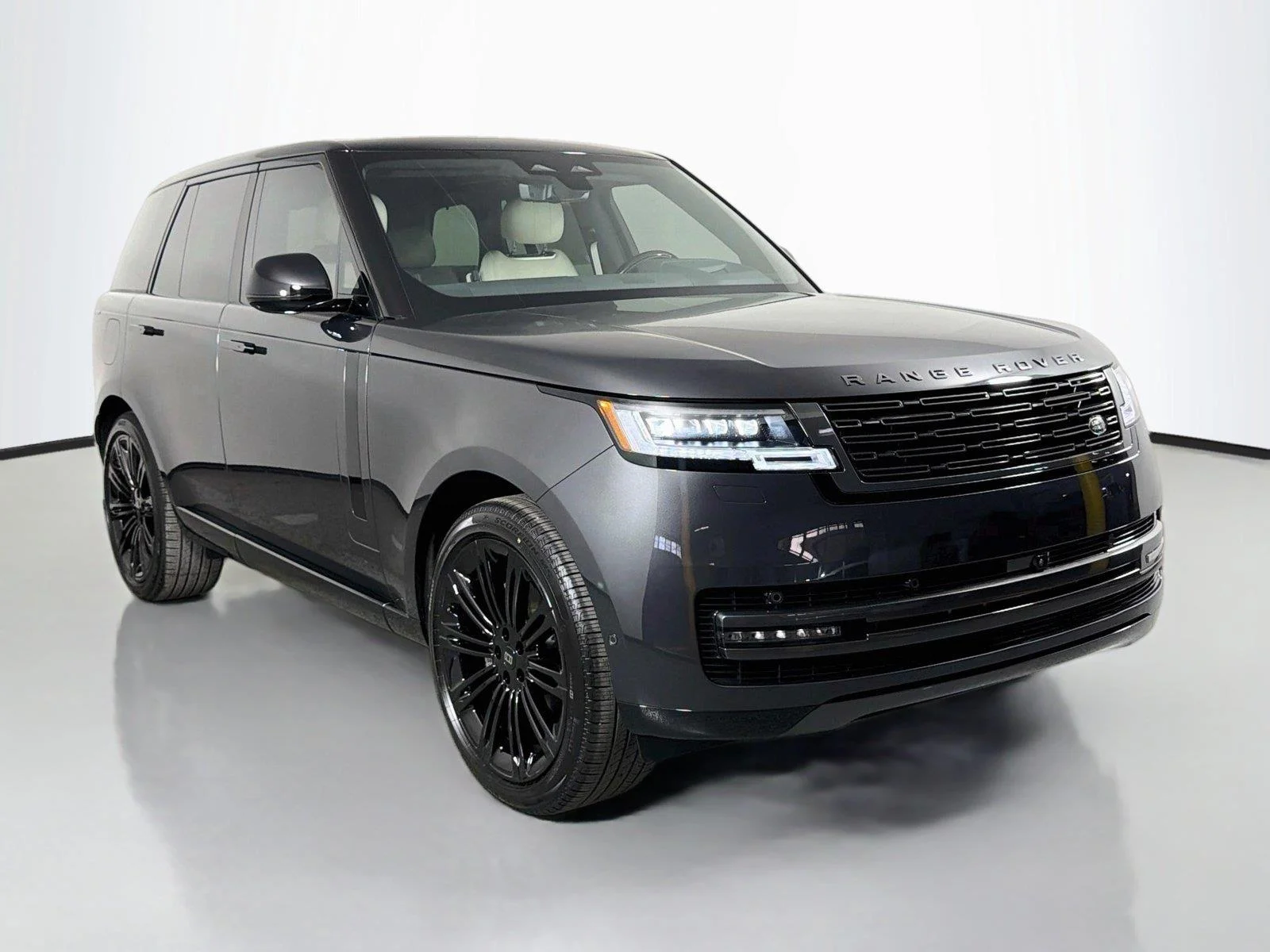 New 2027 Carpathian Grey Land Rover SE image 3