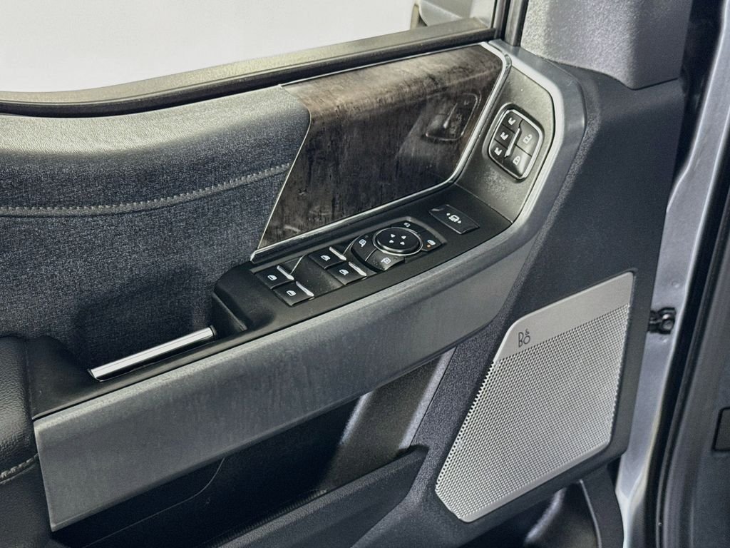 Used 2024 Carbonized Gray Metallic Ford LARIAT image 18