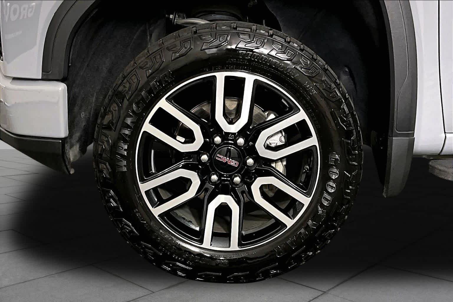 Used 2025 Thunderstorm Gray GMC AT4 image 11