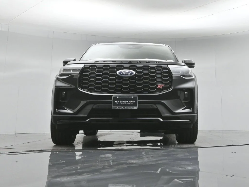 New 2026 Agate Black Metallic Ford ST image 46