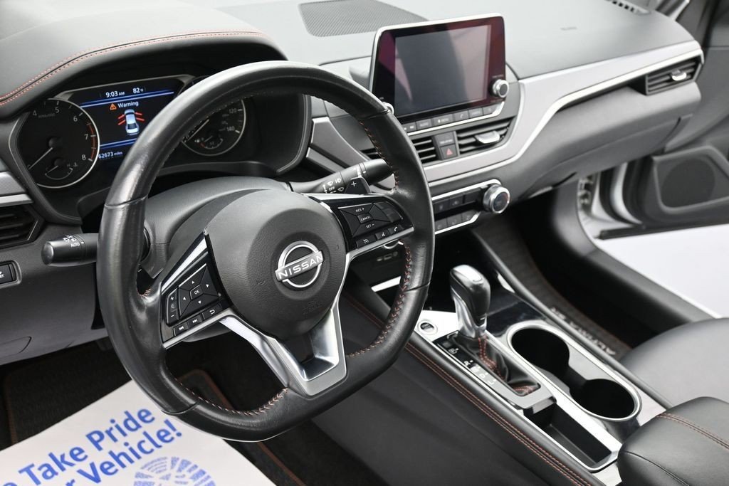 Used 2024 Brilliant Silver Metallic Nissan 2.5 SR Sedan image 13