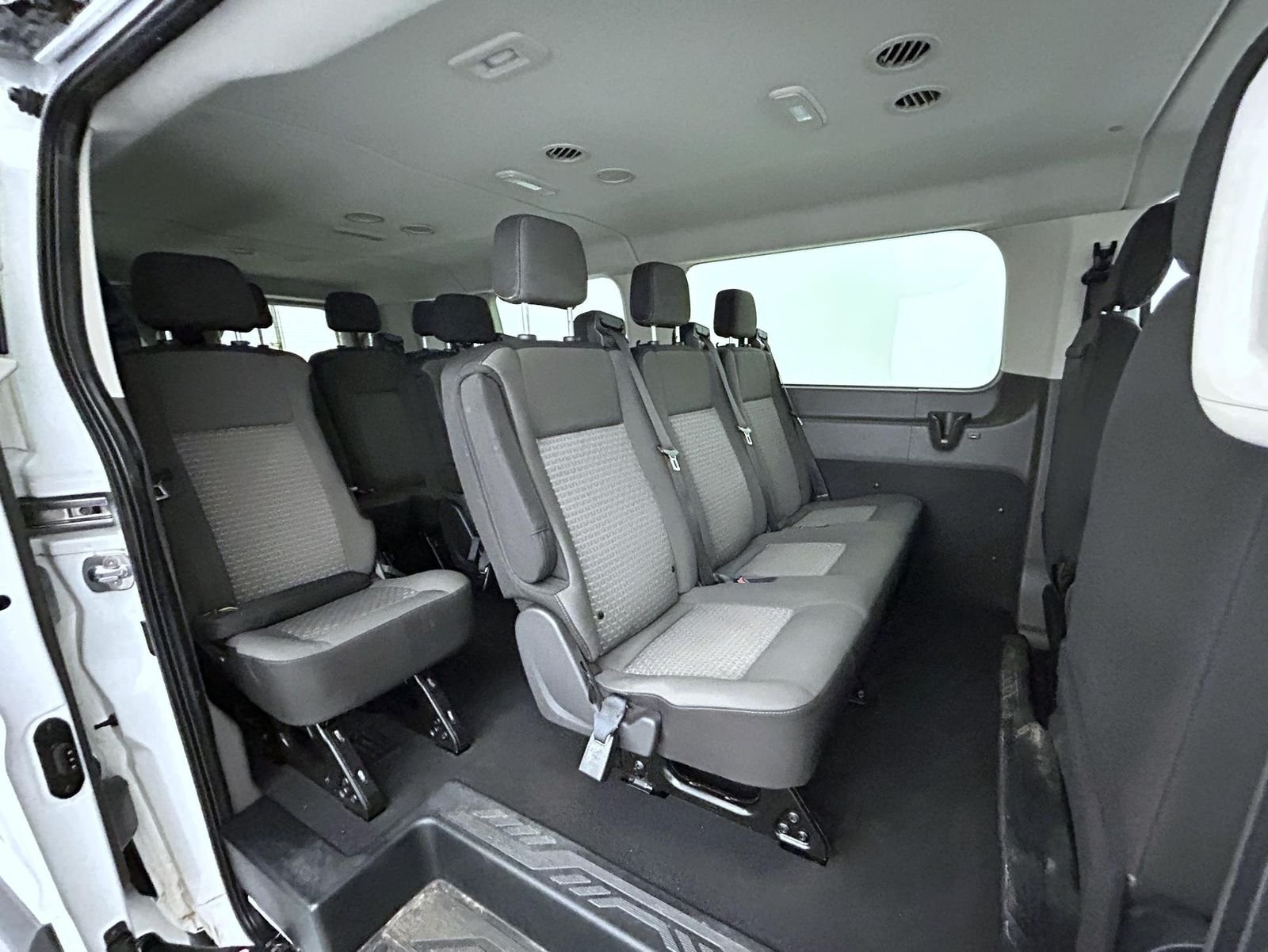 Used 2022 White Ford XLT image 17