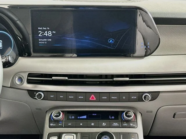 Certified Used 2025 Black Hyundai SEL Premium image 16