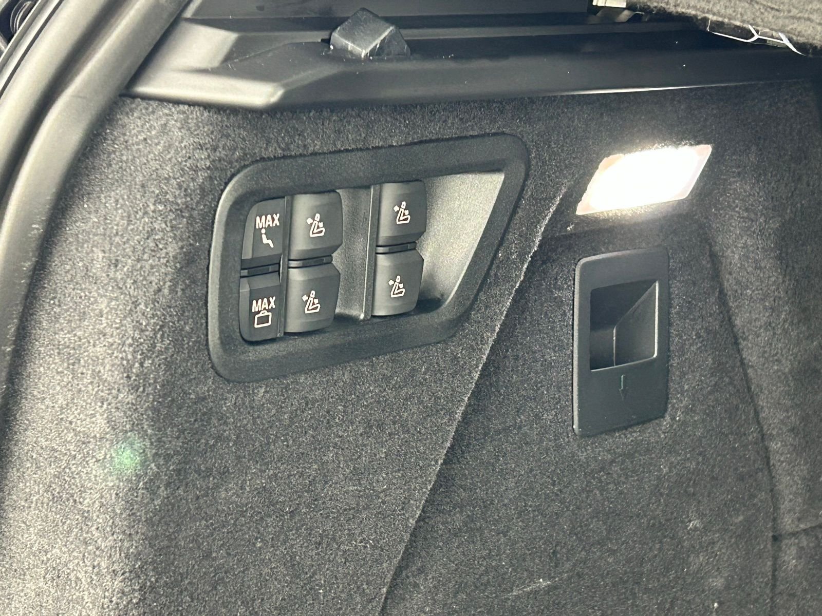 New 2026 Skyscraper Grey Metallic BMW xDrive40i image 72