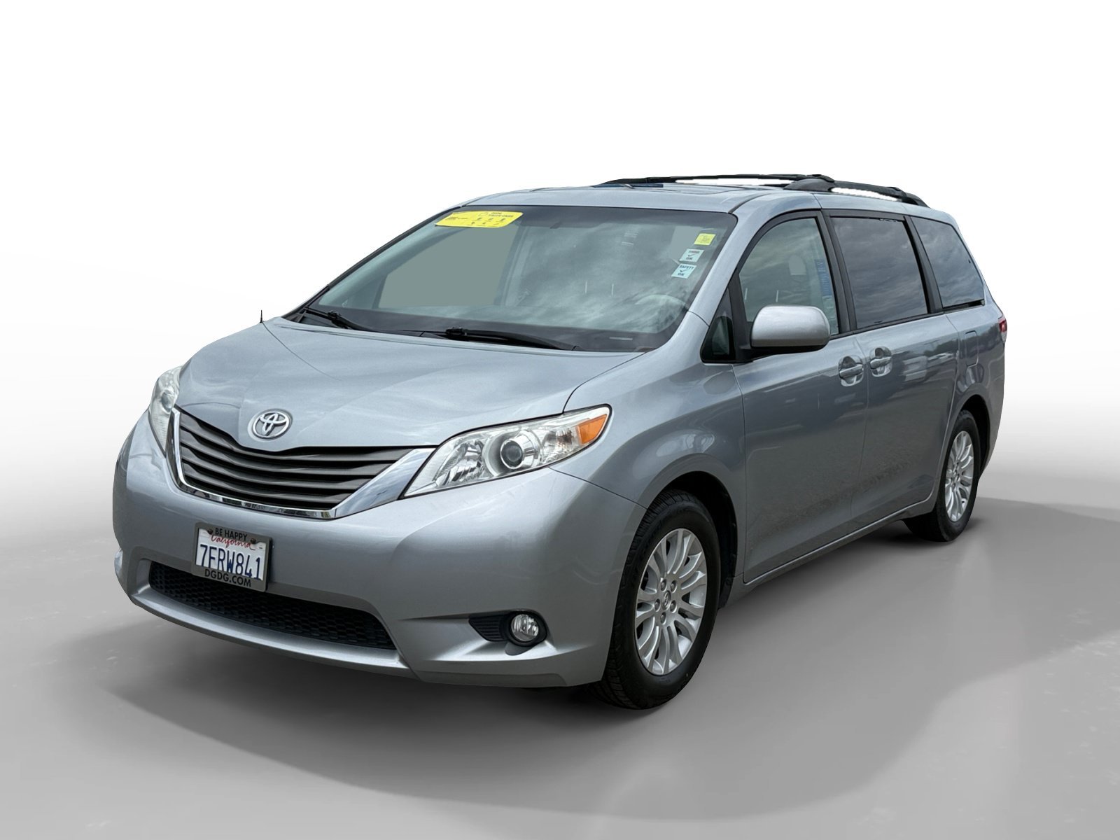 Used 2014 Silver Sky Metallic Toyota XLE image 1