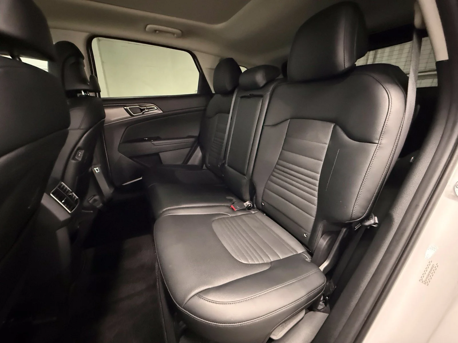 Used 2023 White Kia SX-Prestige image 21