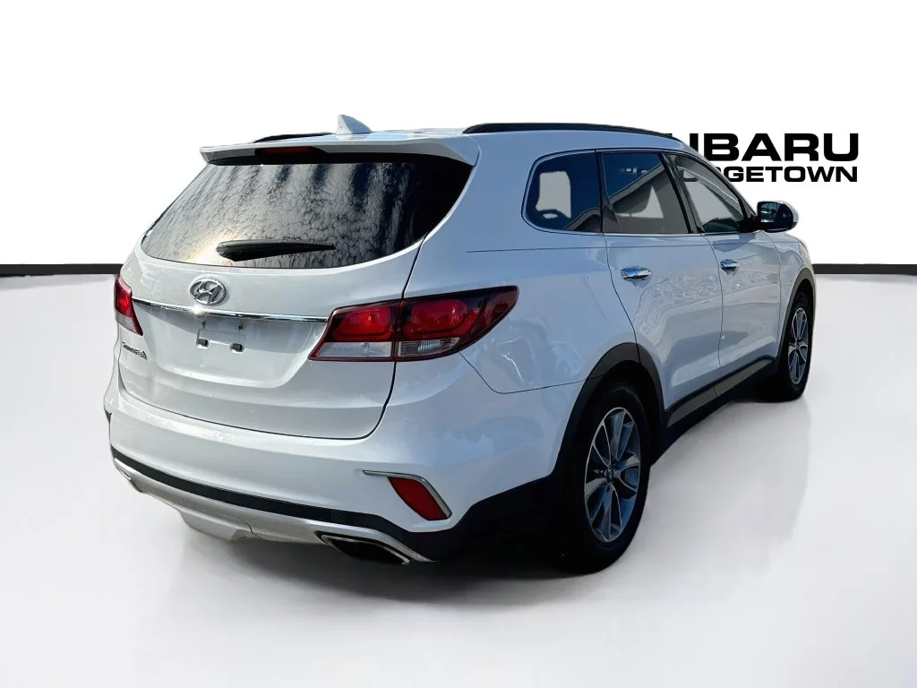 Used 2017 White Hyundai SE image 7