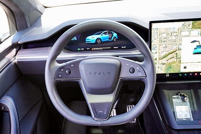 Used 2023 Blue Tesla Base image 20