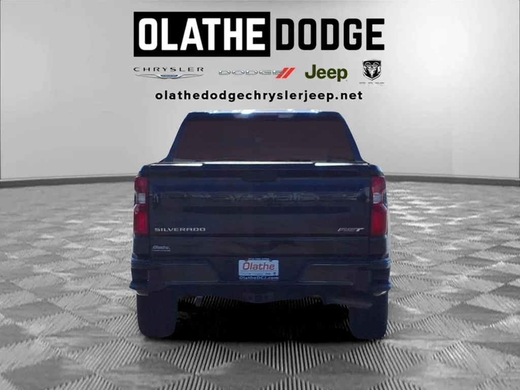 Used 2026 Black Chevrolet RST image 28