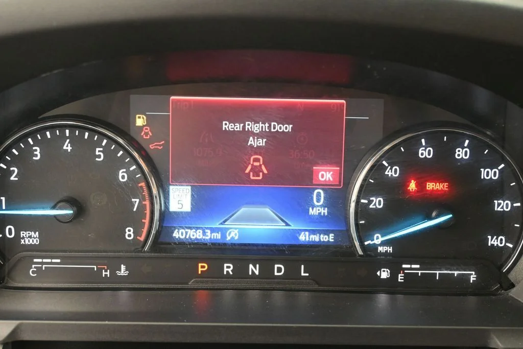Used 2023 Oxford White Ford XLT image 23