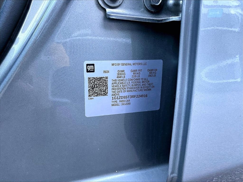 Used 2024 Gray Chevrolet LT image 9