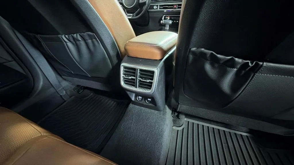 Used 2023 Black Kia GT image 31