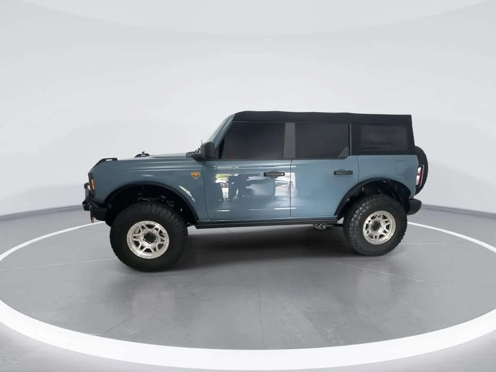 Used 2023 Blue Ford Badlands image 6