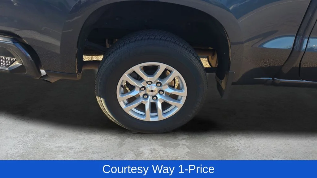 Used 2021 Gray Chevrolet RST image 11