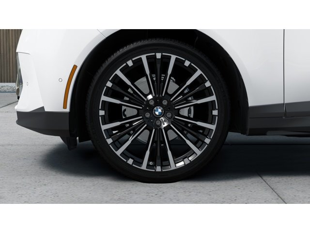 New 2027 Mineral White Metallic BMW 40 xDrive image 7